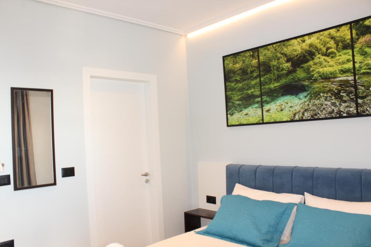 Bebi Hotel And Apartments Sarandë Eksteriør billede